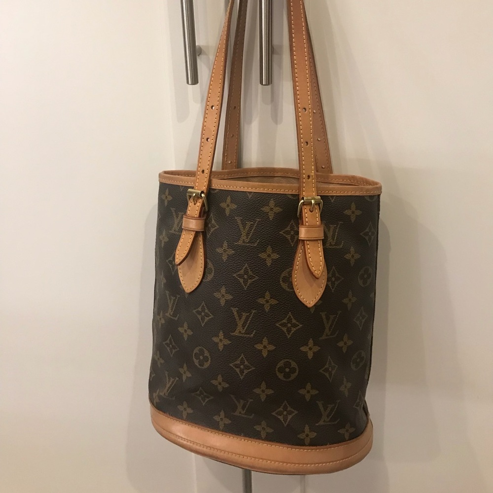 Louis Vuitton Monogram Petit Bucket Handbag